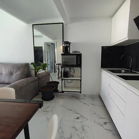 Apartment Privado Junto Al Yumbo Centre *
