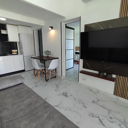 Apartment Privado Junto Al Yumbo Centre *