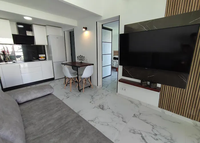 Appartement Privado Junto Al Yumbo Centre *