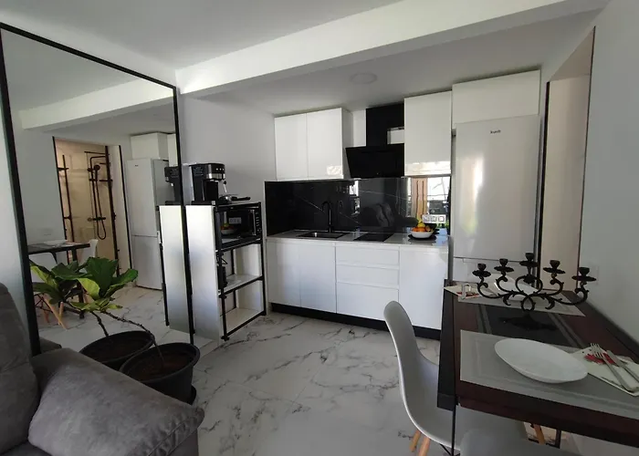 Appartement Privado Junto Al Yumbo Centre *